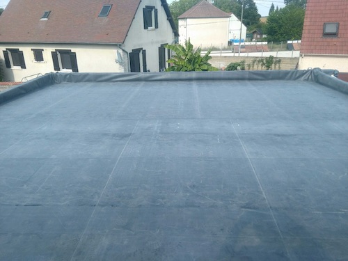 EPDM toit plat maison bois bioclimatique