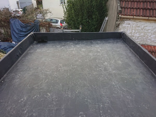 Extension en bois toit plat EPDM