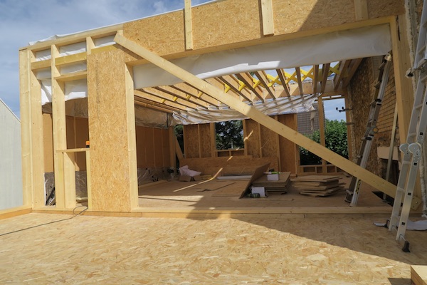 maison en bois deux niveaux