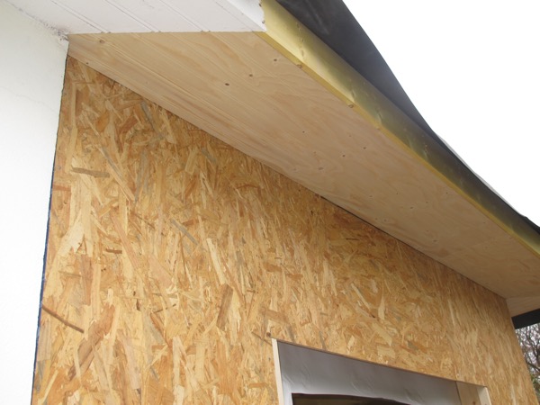 Extension en bois toit en pente